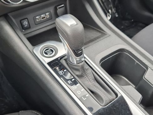 Used 2025 Nissan Sentra SV FWD image 15