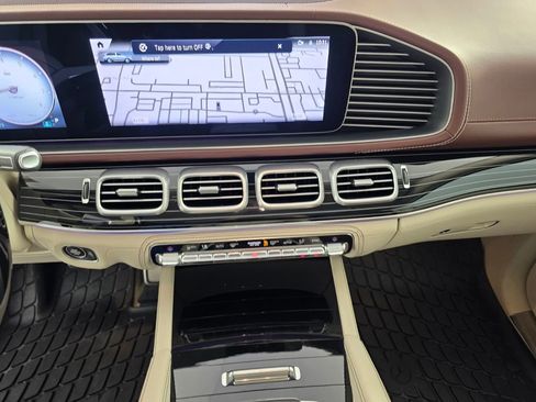 Certified 2025 Mercedes-Benz Maybach GLS 600 4MATIC image 26