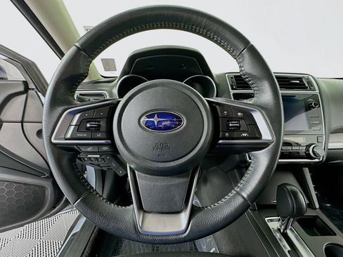 Used 2019 Subaru Outback 2.5i Premium image 11