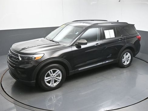 Used 2020 Ford Explorer XLT w/ Comfort Package image 48