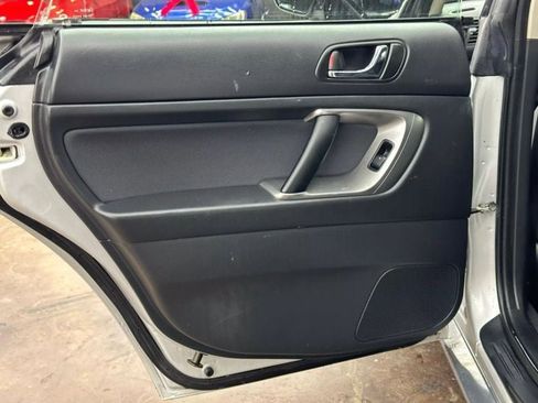 Used 2006 Subaru Outback 2.5i image 55