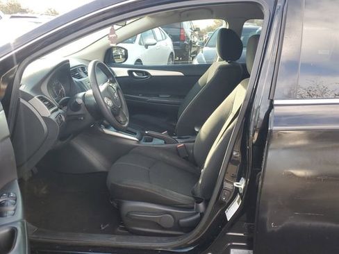 Used 2018 Nissan Sentra S w/ S Midnight Style Package image 15