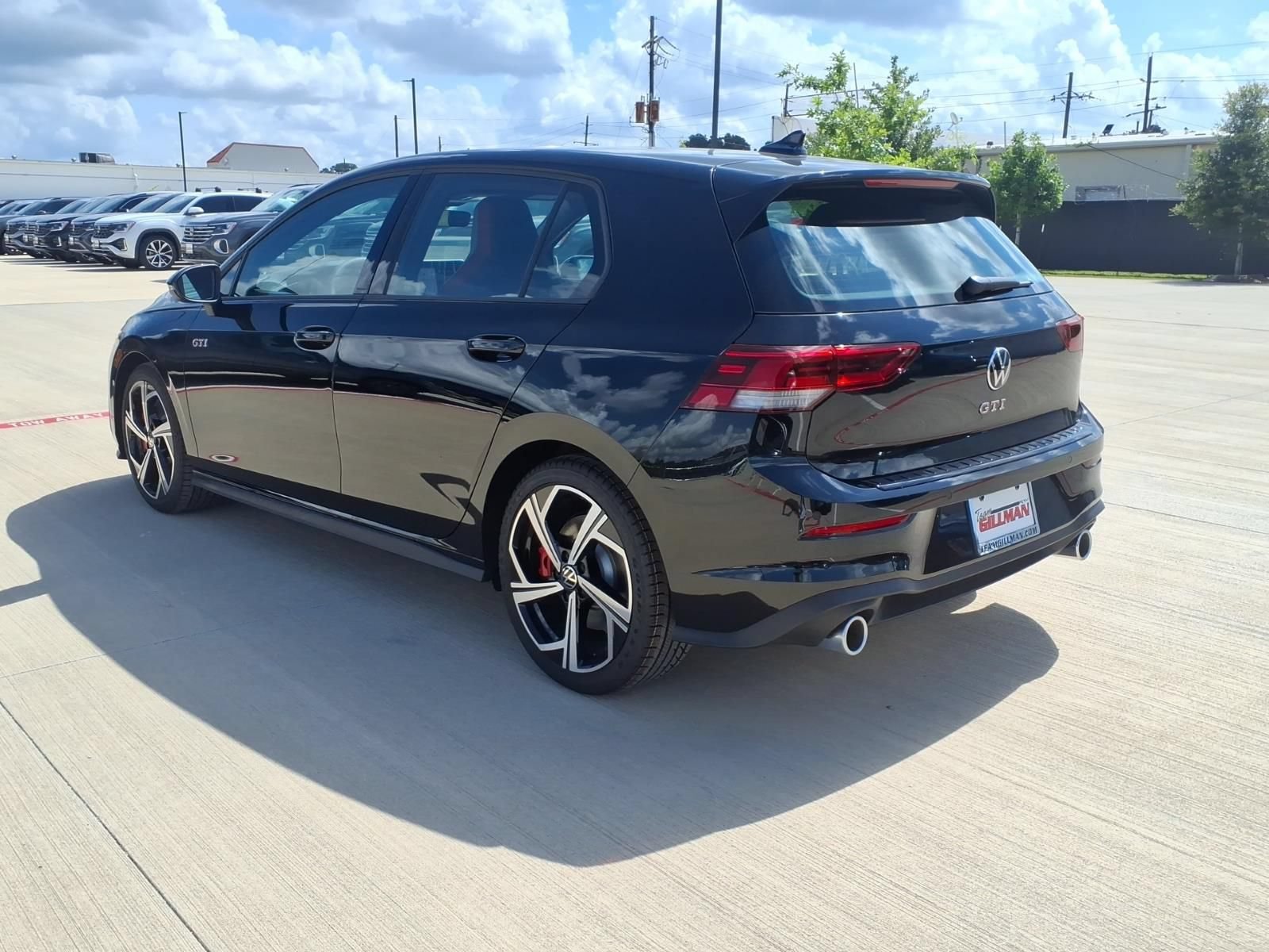 New 2026 Volkswagen GTI SE FWD image 8