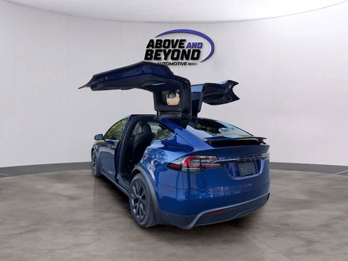 Used 2023 Tesla Model X AWD/4WD image 5
