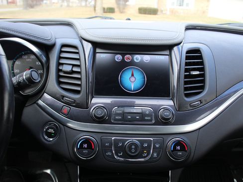 Used 2018 Chevrolet Impala LT image 27