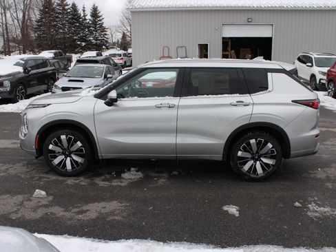 New 2026 Mitsubishi Outlander SEL AWD/4WD image 5