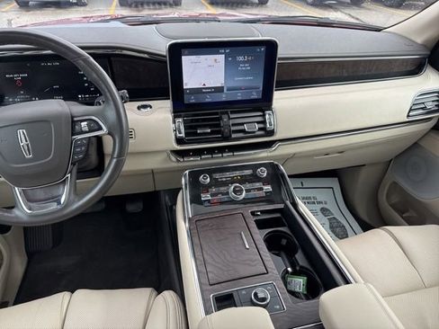 Used 2020 Lincoln Navigator Reserve w/ Luxury Package AWD/4WD image 25