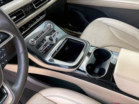 Used 2022 Lincoln Nautilus Reserve w/ Luxury Package FWD image 15