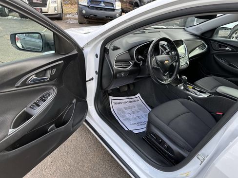 Used 2019 Chevrolet Malibu RS w/ LPO, Convenience Package 1 image 8