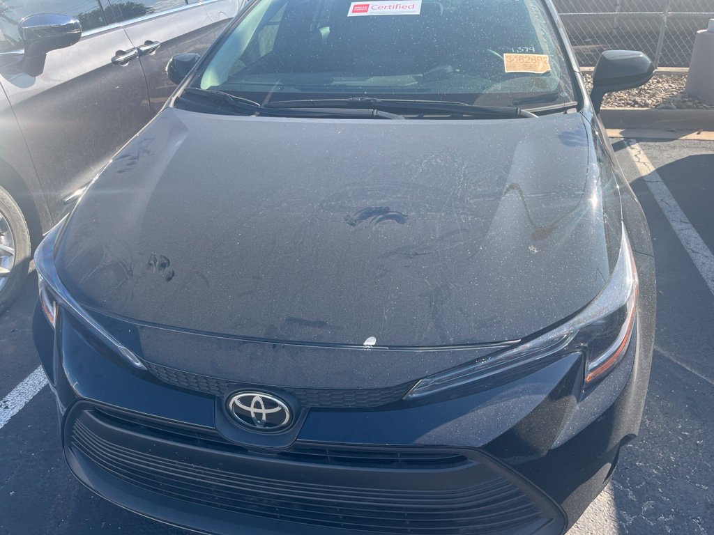 Used 2026 Toyota Corolla LE FWD image 2
