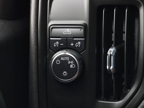 Used 2023 Chevrolet Silverado 1500 Custom image 25