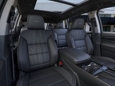 Used 2026 Buick Enclave Avenir w/ Super Cruise Package image 18