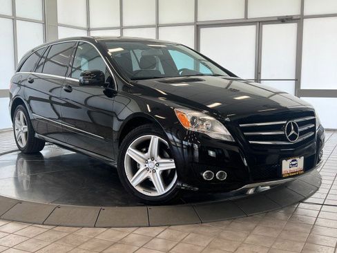 Used 2011 Mercedes-Benz R 350 4MATIC image 1