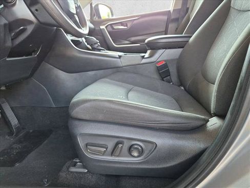 Certified 2025 Toyota RAV4 XLE AWD/4WD image 16