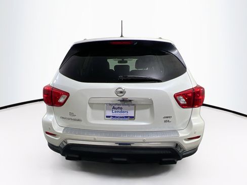 Used 2018 Nissan Pathfinder SL AWD/4WD image 6