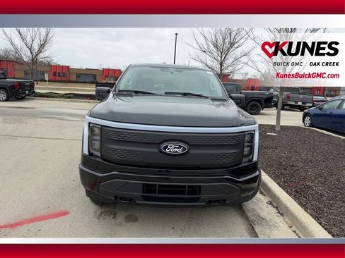 Used 2025 Ford F150 Lightning XLT image 3