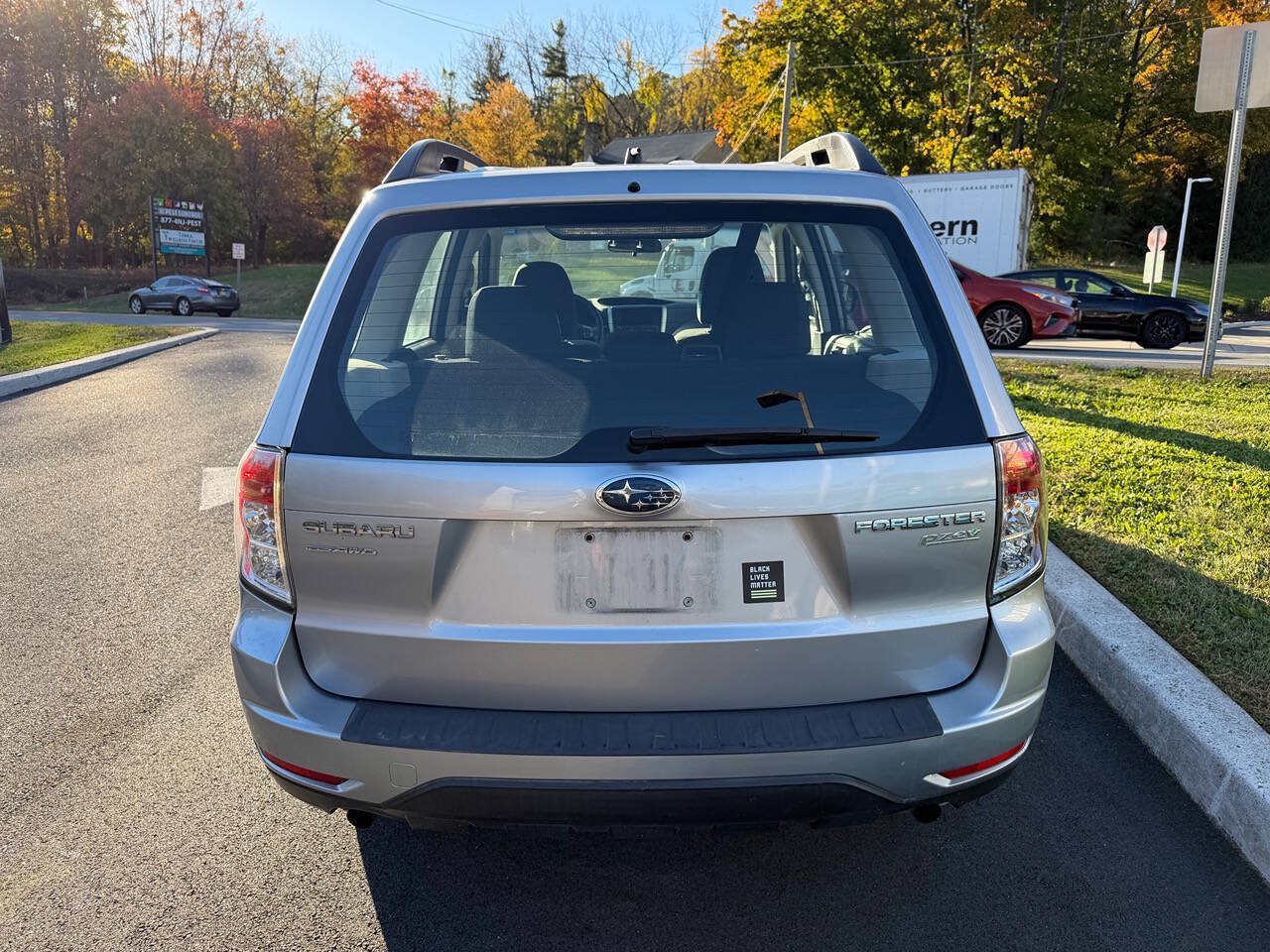 Used 2012 Subaru Forester 2.5X w/ Alloy Wheel Pkg AWD/4WD image 4