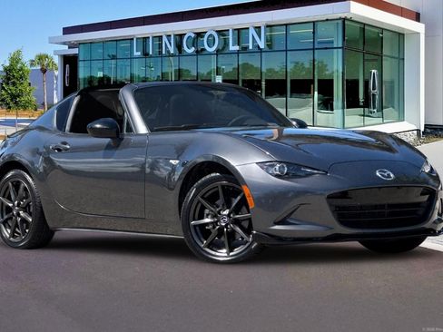 Used 2017 MAZDA MX-5 Miata RF Club image 2