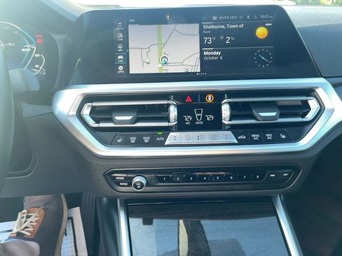 Certified 2022 BMW 330e xDrive w/ Premium Package image 11