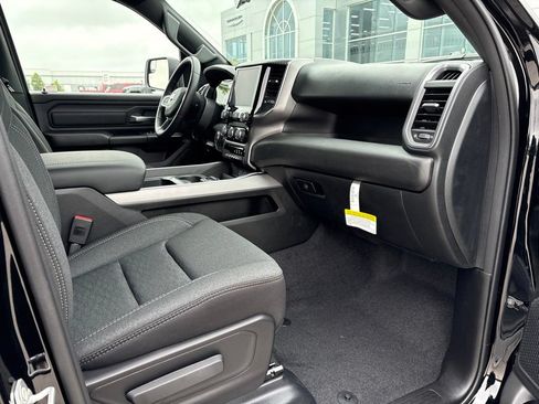 New 2026 RAM 1500 Express AWD/4WD image 14