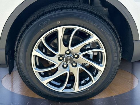 Certified 2022 Lincoln Corsair FWD w/ Equipment Group 101A image 34