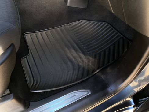 Used 2020 Chevrolet Silverado 1500 LT w/ Texas Edition image 22