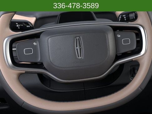 New 2026 Lincoln Navigator L Black Label AWD/4WD image 12
