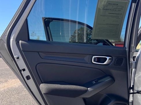 Used 2022 Honda Civic Sport image 14