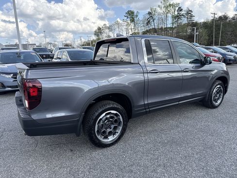 Certified 2024 Honda Ridgeline RTL image 15