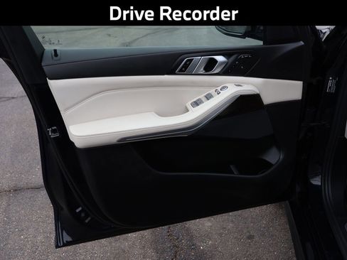 Used 2023 BMW X7 xDrive40i w/ M Sport Package image 26