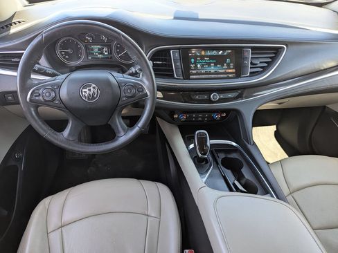 Used 2019 Buick Enclave Essence AWD/4WD image 30