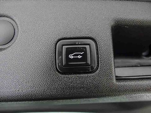 Certified 2024 Chevrolet Equinox LT FWD image 28