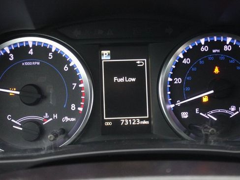 Used 2018 Toyota Highlander Plus image 15