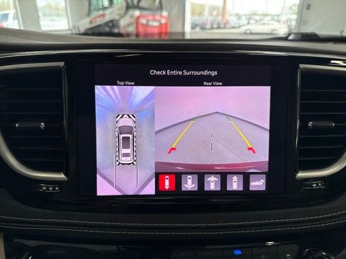 Used 2021 Chrysler Pacifica Limited w/ Premium & Safety Sphere Group AWD/4WD image 39