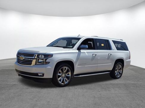 Used 2016 Chevrolet Suburban LTZ image 8