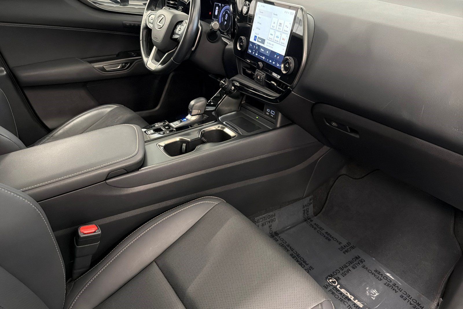 Used 2024 Lexus NX 350h AWD image 33