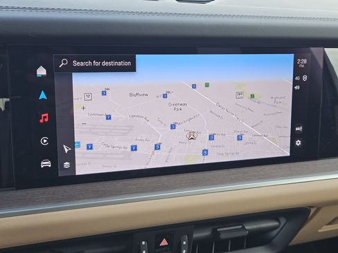 Certified 2025 Porsche Cayenne S image 17