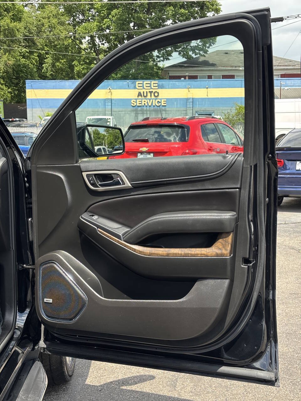 Used 2018 GMC Yukon Denali w/ Open Road Package AWD/4WD image 24