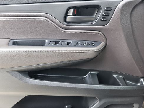 Used 2021 Honda Odyssey EX-L image 15
