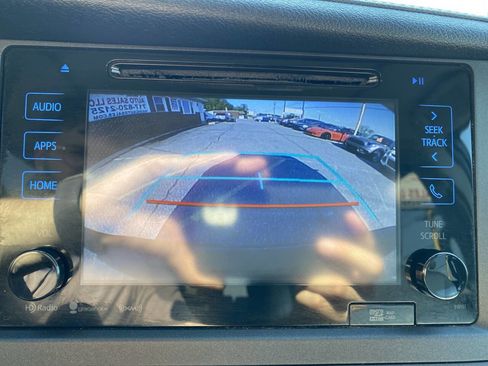 Used 2016 Toyota Sienna XLE w/ XLE Navigation Package AWD/4WD image 31