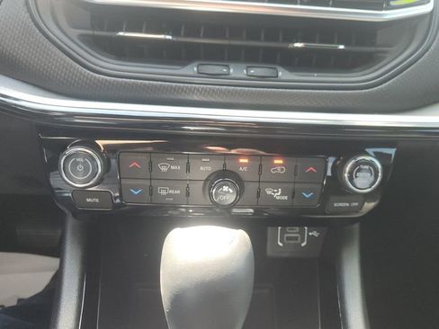 Used 2023 Jeep Compass Trailhawk w/ Trailhawk Elite Group image 17