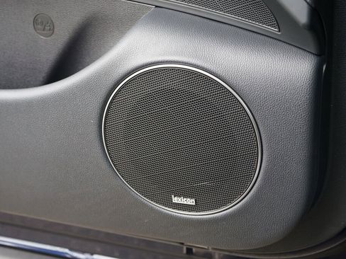 Used 2025 Genesis GV70 3.5T Sport w/ Sport Prestige Package image 18