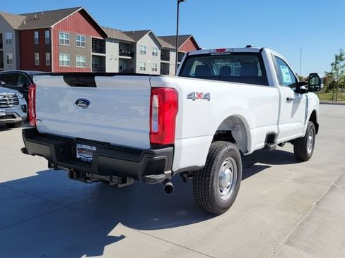 New 2026 Ford F250 XL image 3