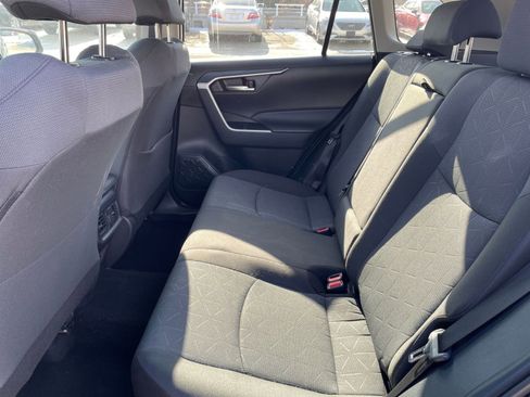 Used 2025 Toyota RAV4 XLE image 25