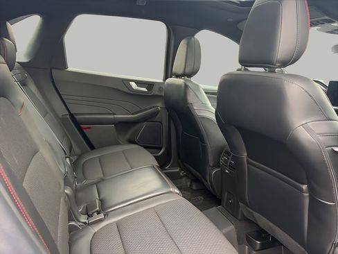 Certified 2023 Ford Escape ST-Line Select w/ Tech Pack #2 image 6