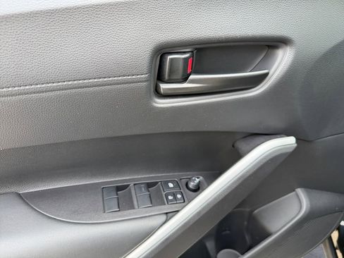 Used 2026 Toyota Corolla Cross LE w/ Moonroof Package FWD image 23