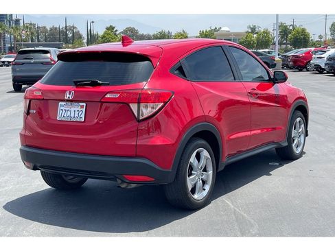 Used 2017 Honda HR-V LX image 6