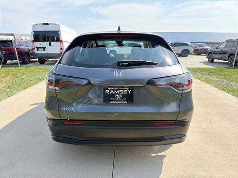 Used 2023 Honda HR-V LX image 5