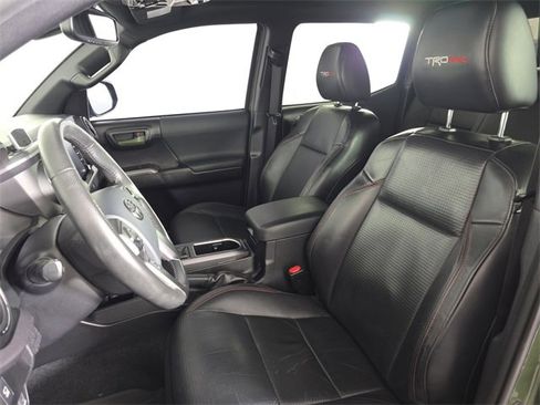Used 2020 Toyota Tacoma TRD Pro image 9