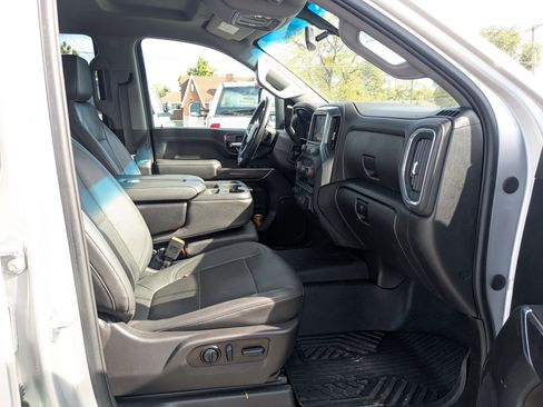 Used 2022 Chevrolet Silverado 3500 LTZ image 29